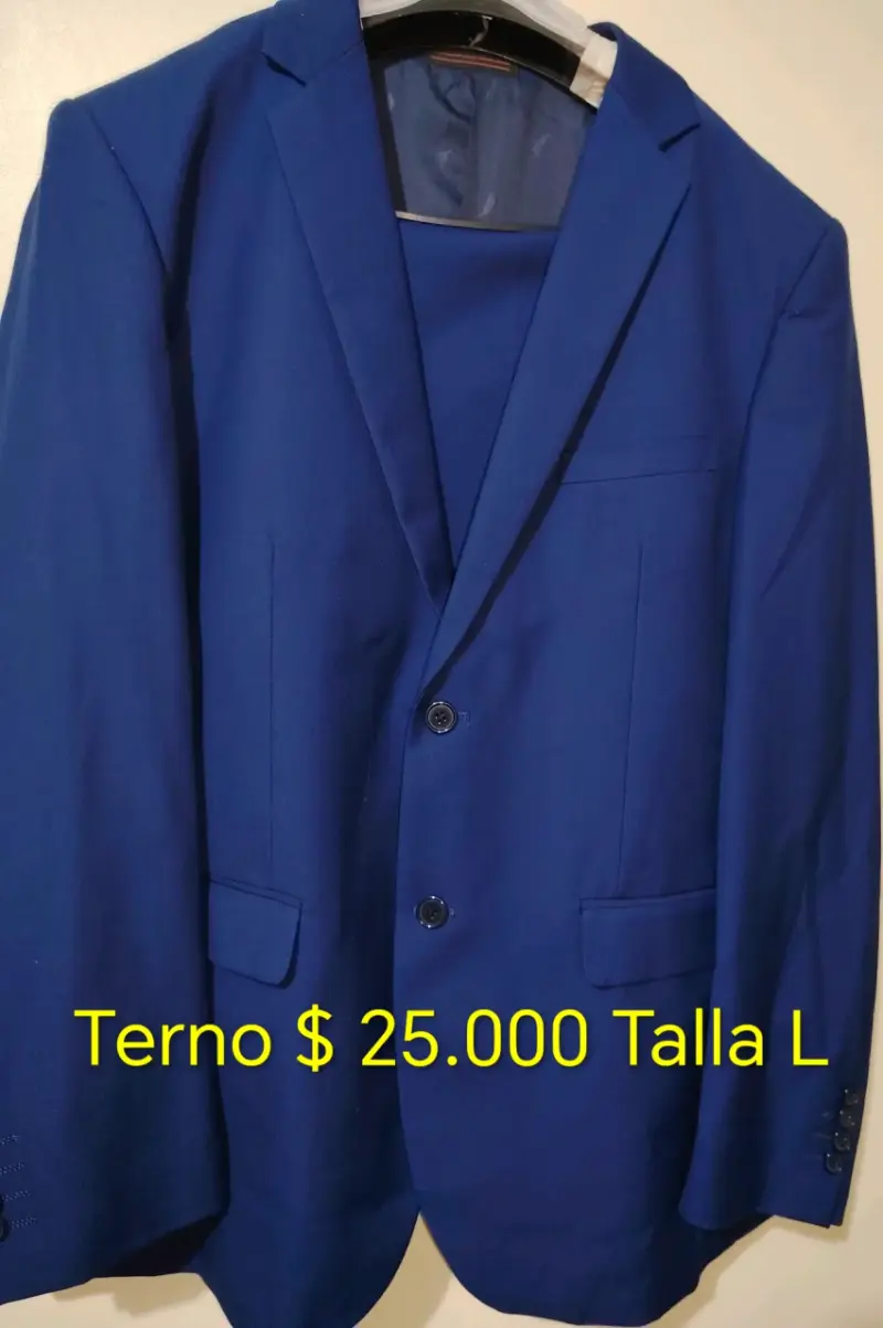 Terno azul talla L en buen estado