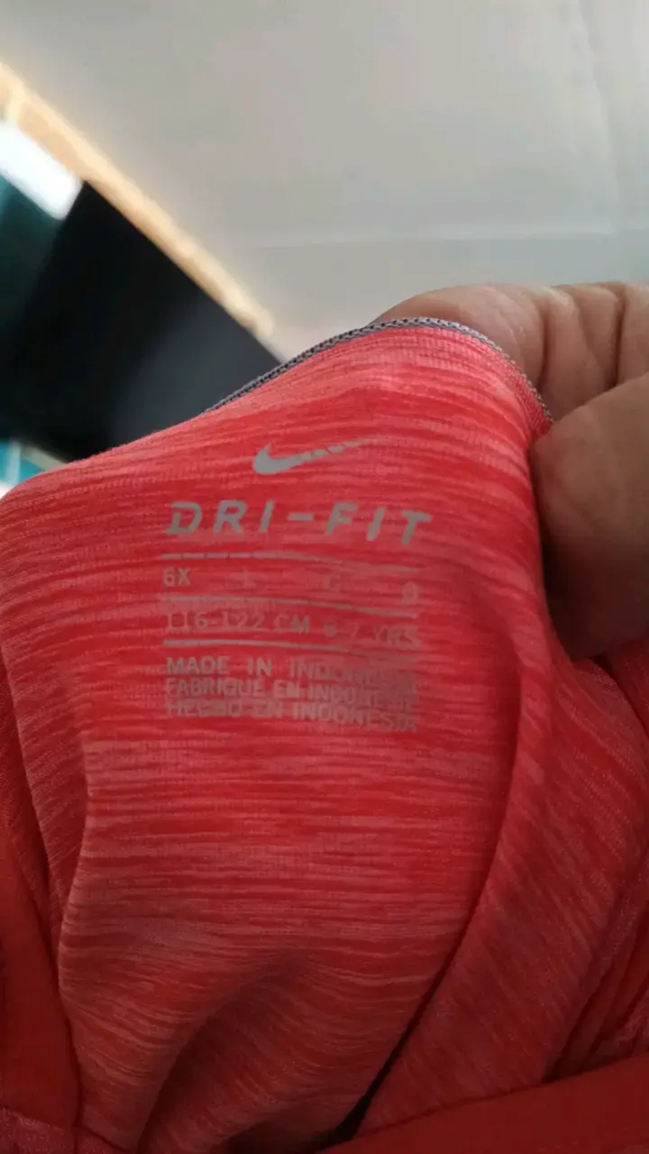 Chaqueta deportiva Nike Dri-FIT roja para niños - 4
