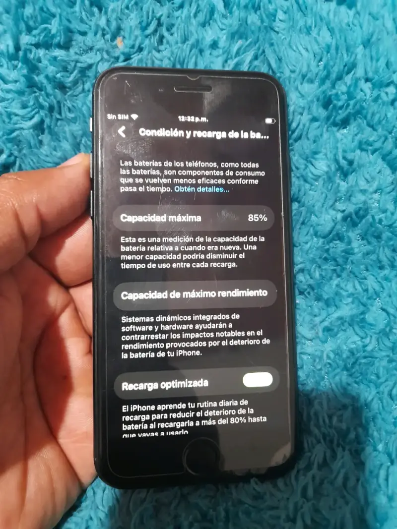 iPhone SE 64GB en buen estado - 4