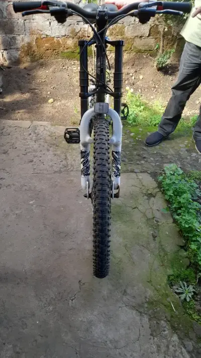 Bicicleta de Montaña con Suspensión Delantera y Trasera - miniatura 2
