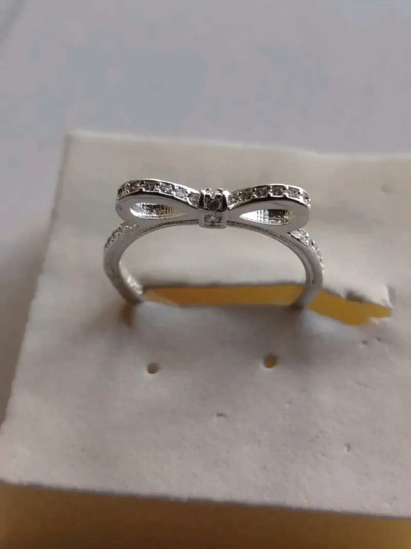 Anillos de plata con diseño de lazo y corazón - 2