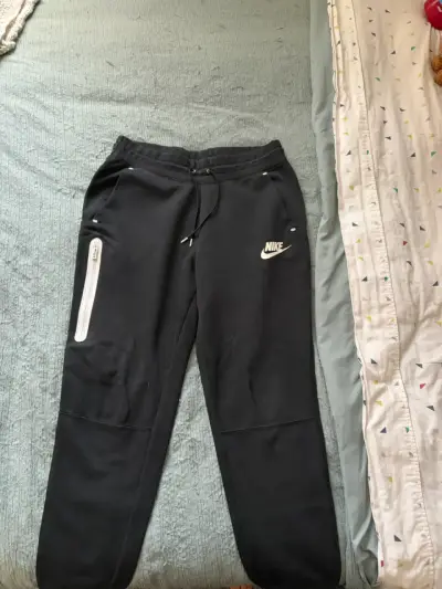 Pantalones deportivos negros Nike - miniatura 1