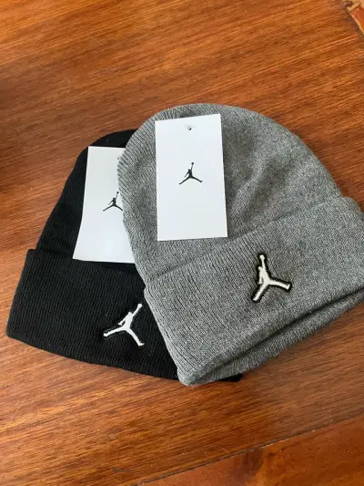 Gorros de lana Jordan en negro y gris - miniatura 1