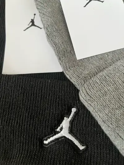 Gorros de lana Jordan en negro y gris - miniatura 3