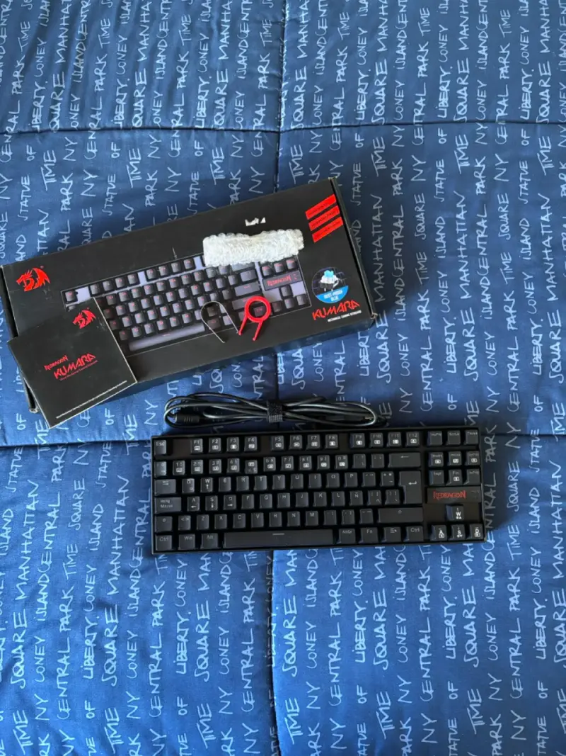 Teclado Mecánico Redragon Kumara RGB - 1