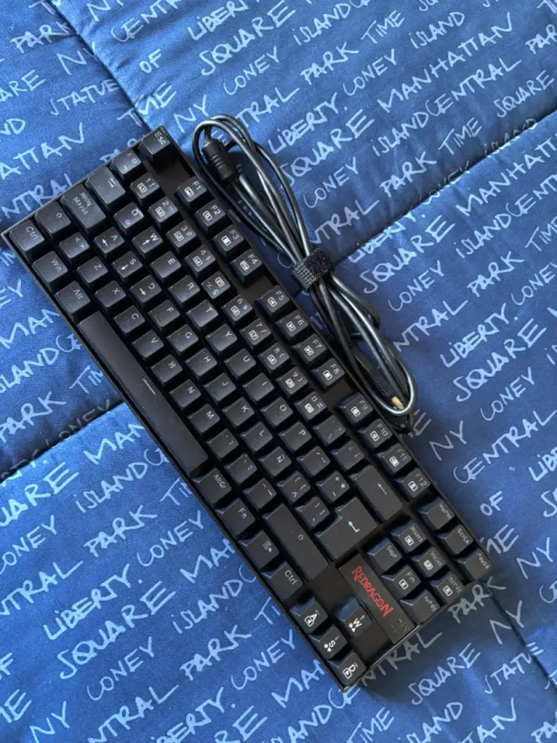 Teclado Mecánico Redragon Kumara RGB - 2