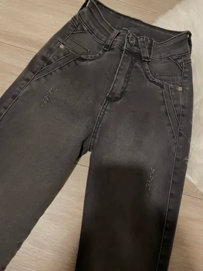 Jeans Push Up Talla 38 Negro - miniatura 2