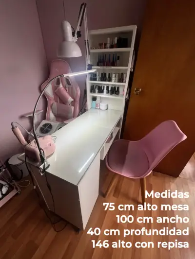 Mesa de manicura con repisa - miniatura 1