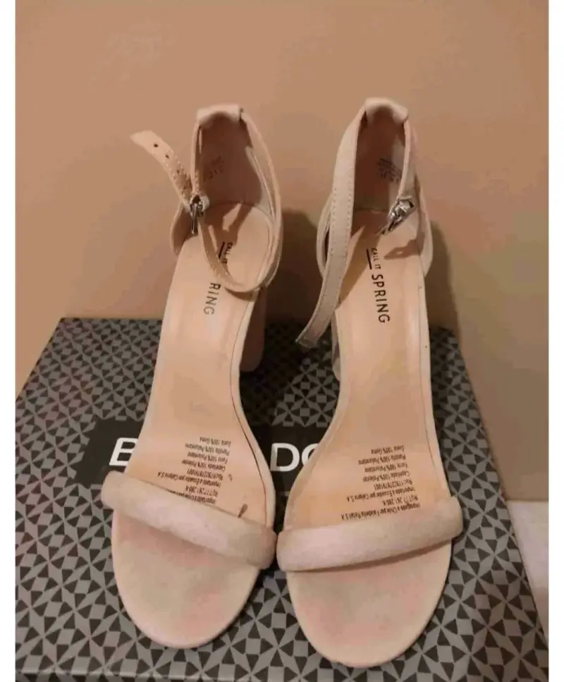 Sandalias de tacón alto beige para mujer - 2