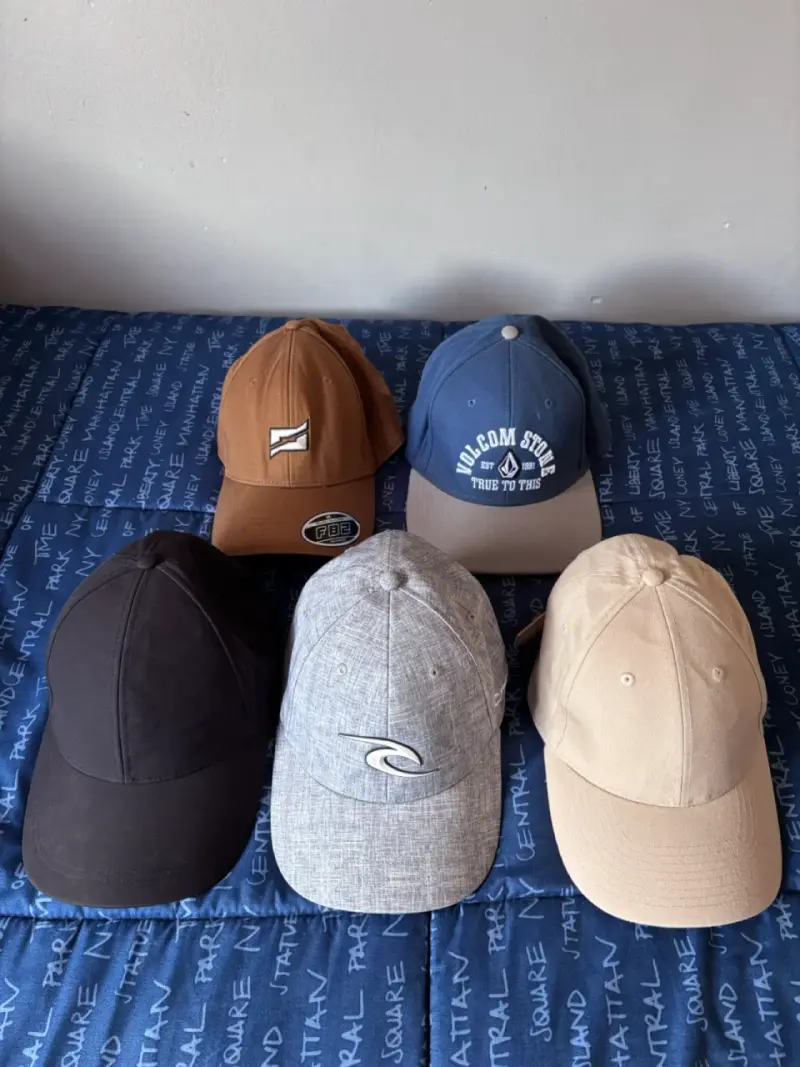 Set gorros (HyM, Ripcurl, Polemic, Volcom) - 1