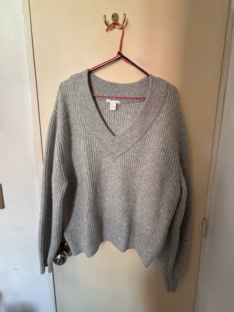 Suéter de lana gris H&M para mujer - 1