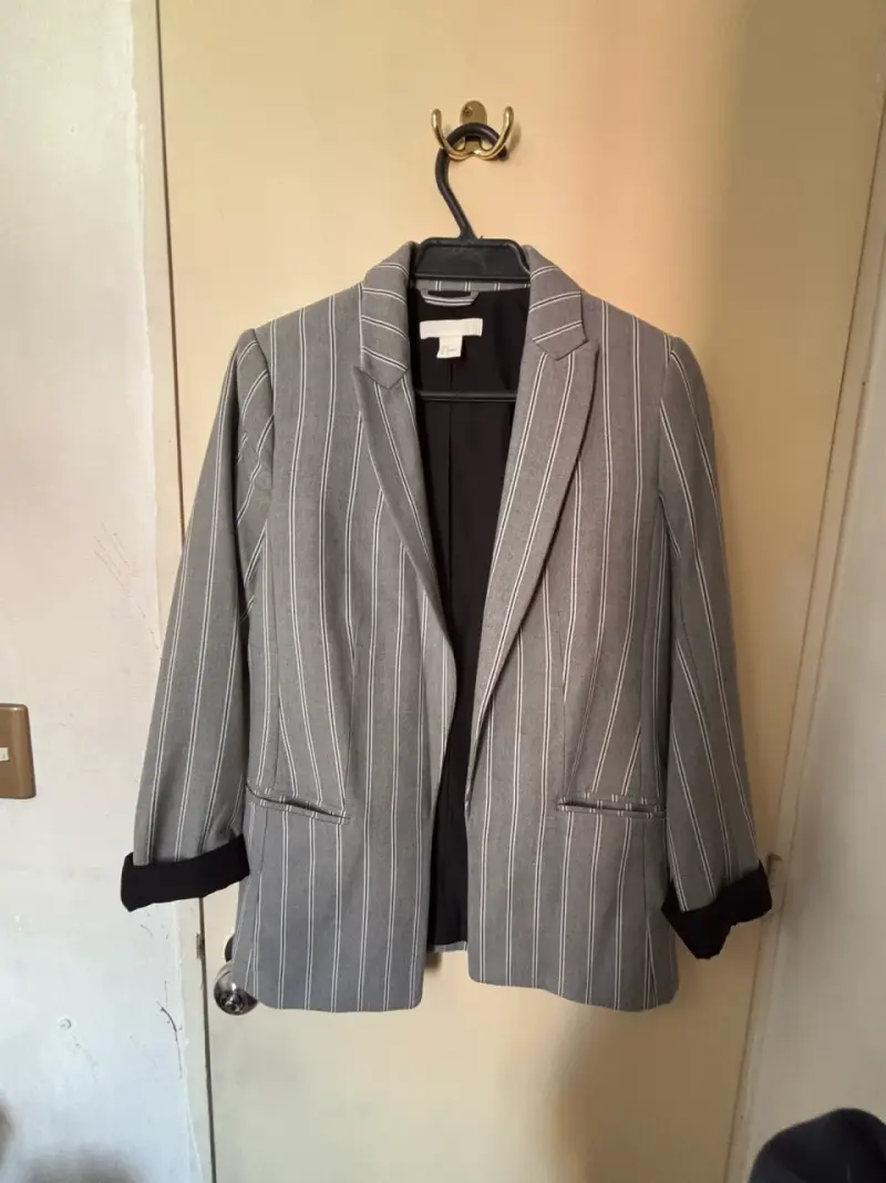Blazer de rayas gris H&M para mujer - 1