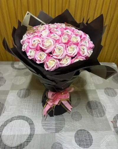 Ramo de flores eternas de jabón - miniatura 2