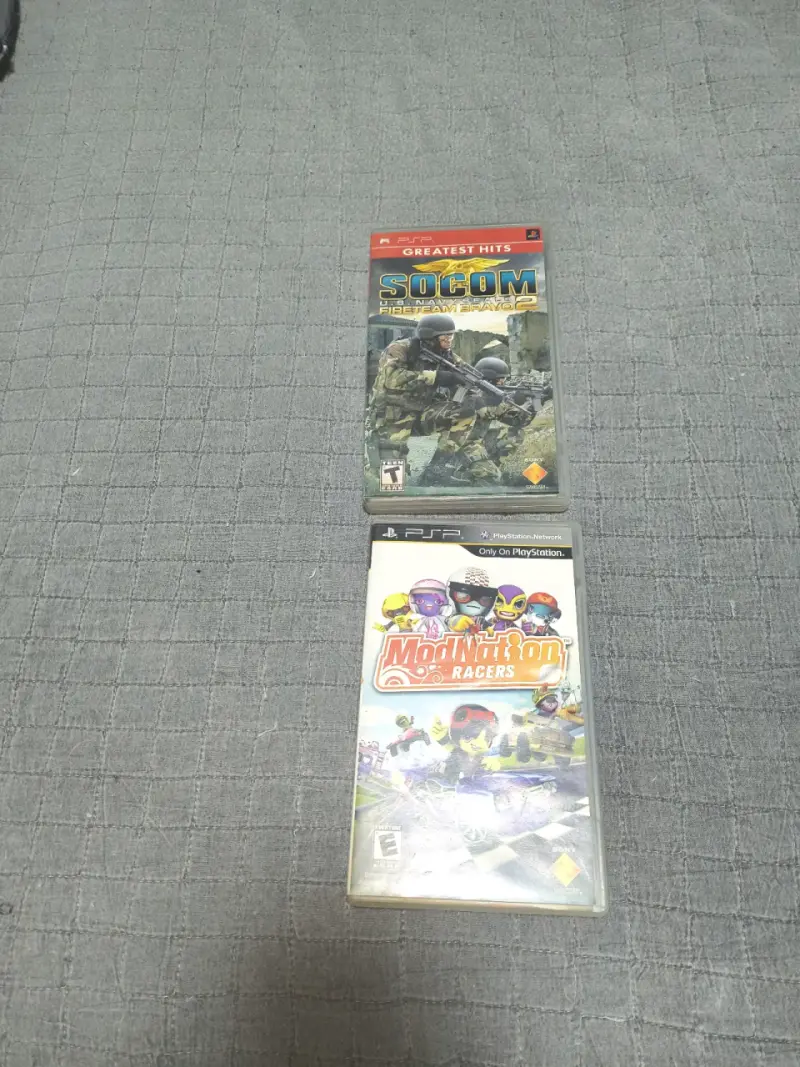 Juegos PSP SOCOM y ModNation Racers - 2