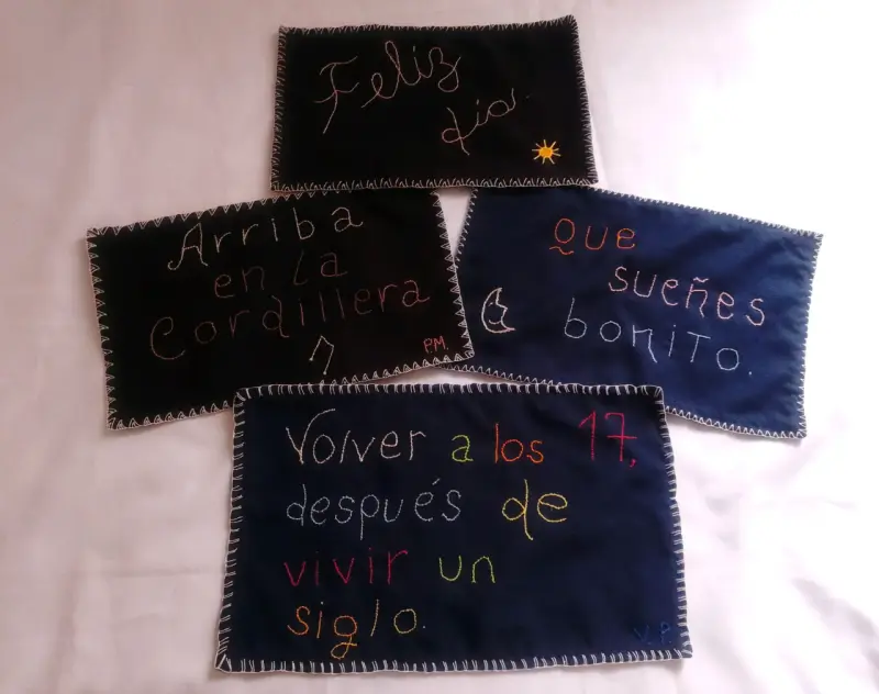 8 Servilletas o carpetas de tela bordadas a mano - 2