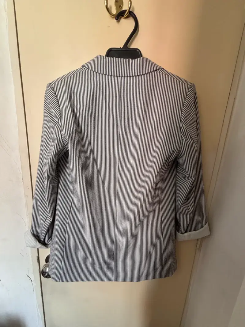 Blazer de rayas para mujer H&M - 4