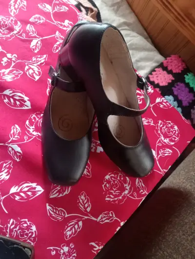 Zapatos de cueca negros para mujer - miniatura 4