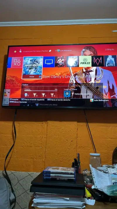 Consola PS4 con juegos y control - miniatura 3