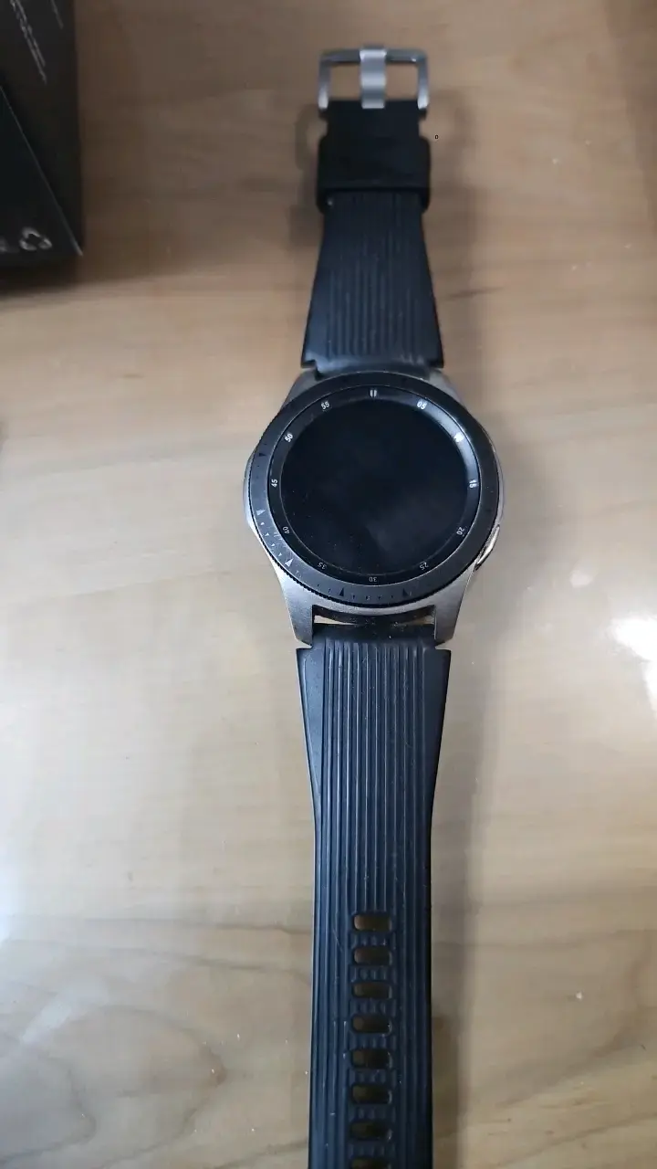 Reloj Samsung Galaxy Watch 46mm con Correas - 2