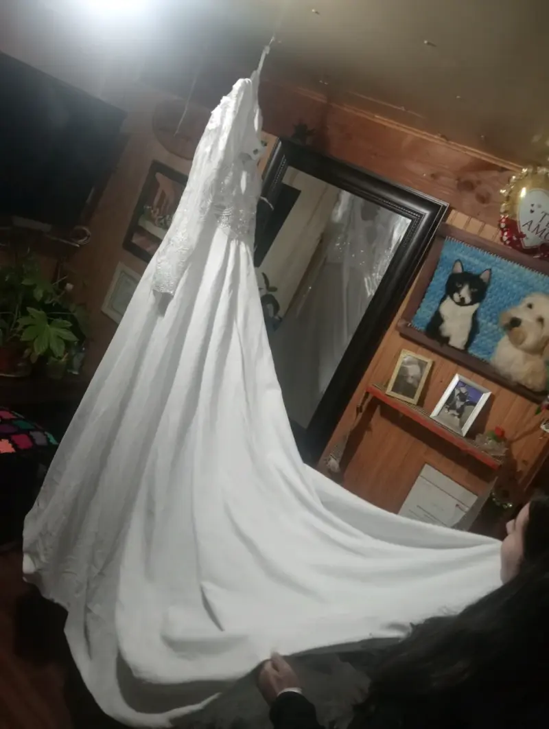 Vestido de novia blanco con encaje - 1