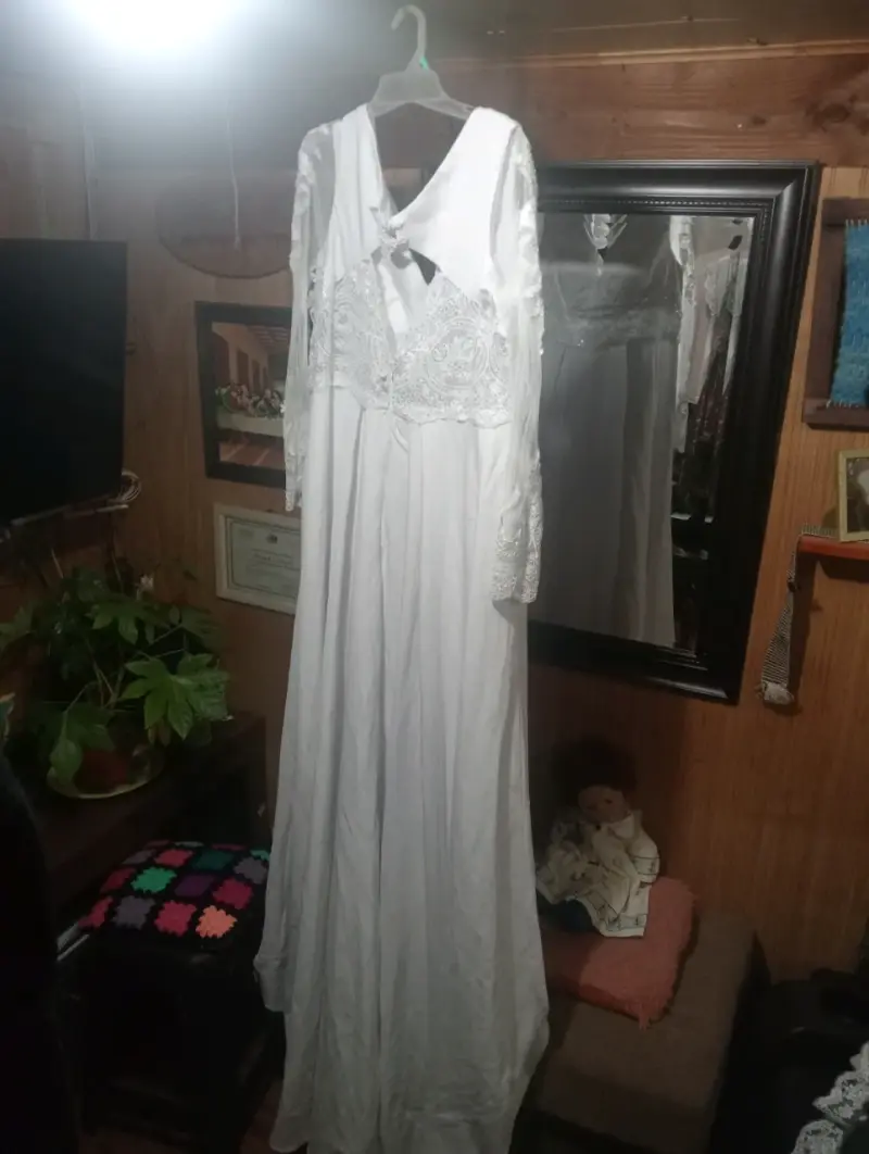 Vestido de novia blanco con encaje - 2