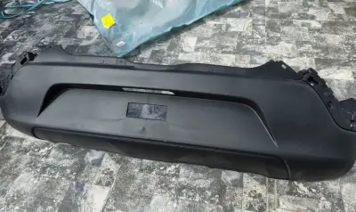 Parachoques trasero para Renault Kwid - miniatura 1