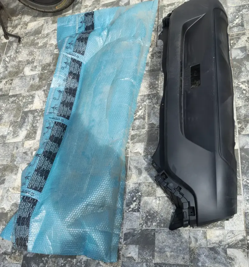 Parachoques trasero para Renault Kwid - 4