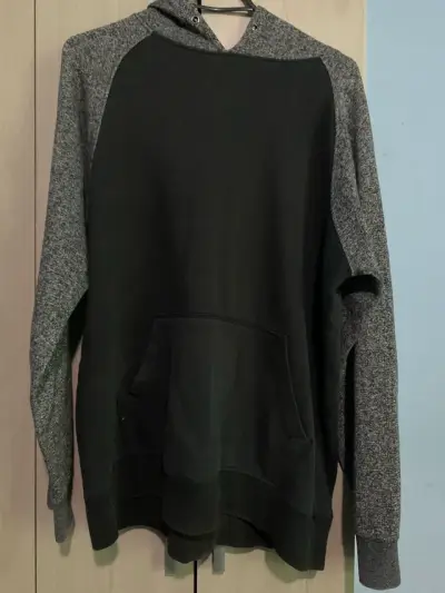 Polerón con Capucha Bicolor para Hombre Talla M - miniatura 1