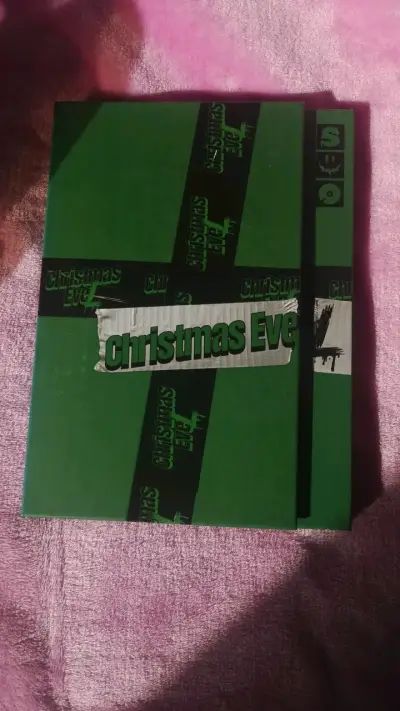 Álbum Stray Kids Christmas Eve con tarjetas - miniatura 1