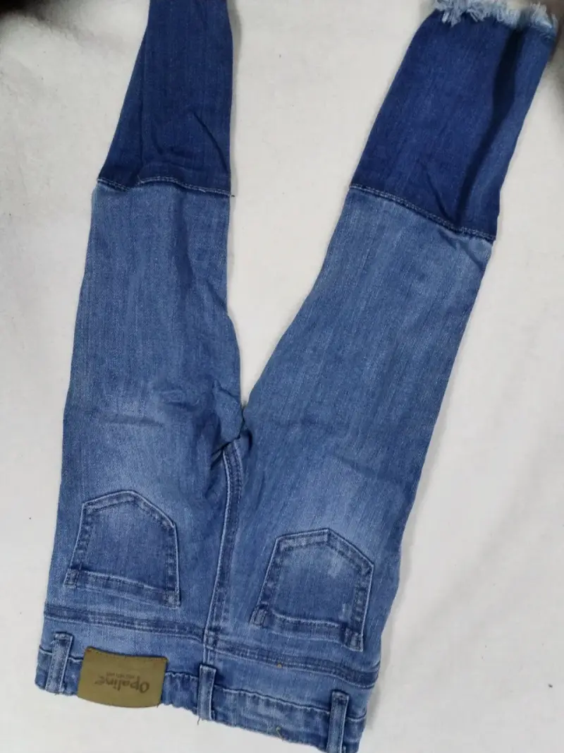 Pantalones beige para niños con diseño de leopardo - 3
