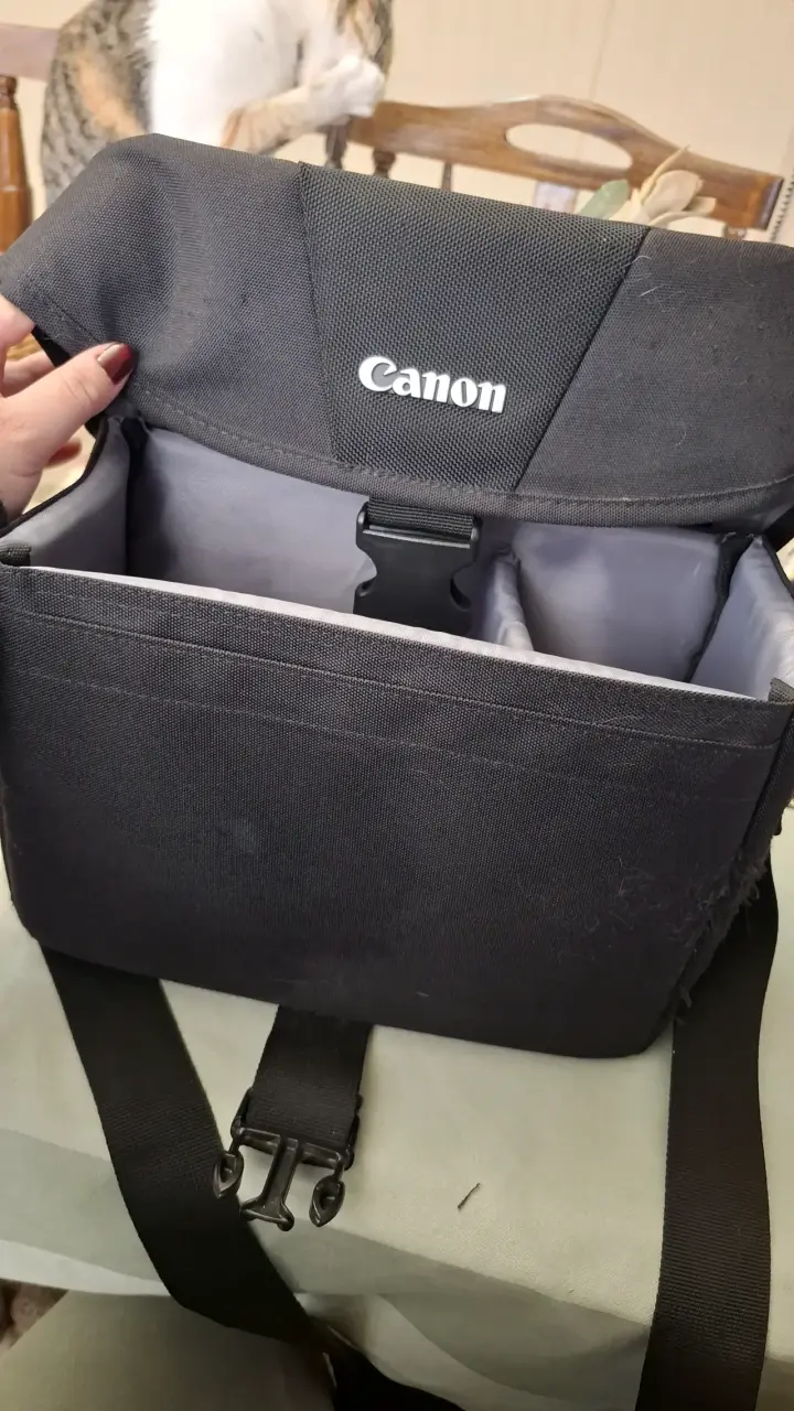 Bolso para cámara Canon negro con compartimentos - 4