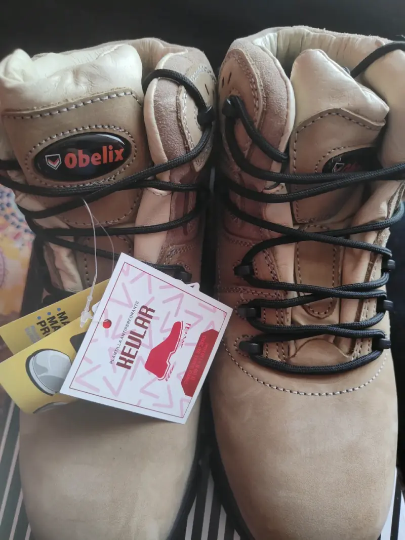 Bototos de seguridad Obelix color beige - 2