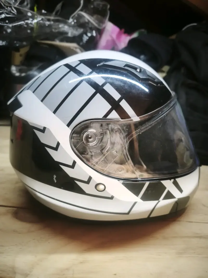 Casco de moto Benelli y otros modelos - 3