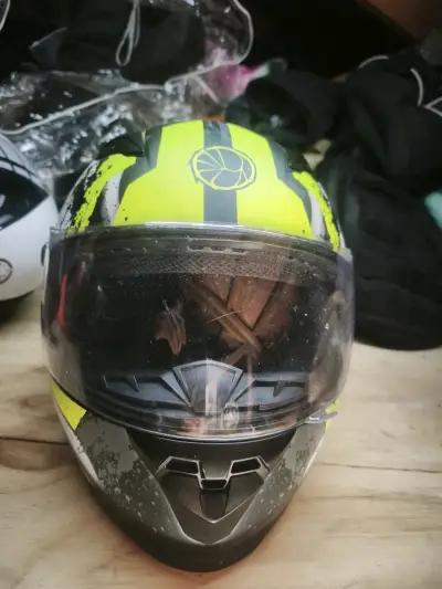 Casco de moto Benelli y otros modelos - miniatura 4