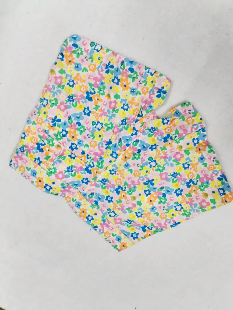 Shorts de niña con estampado floral y encaje - 2