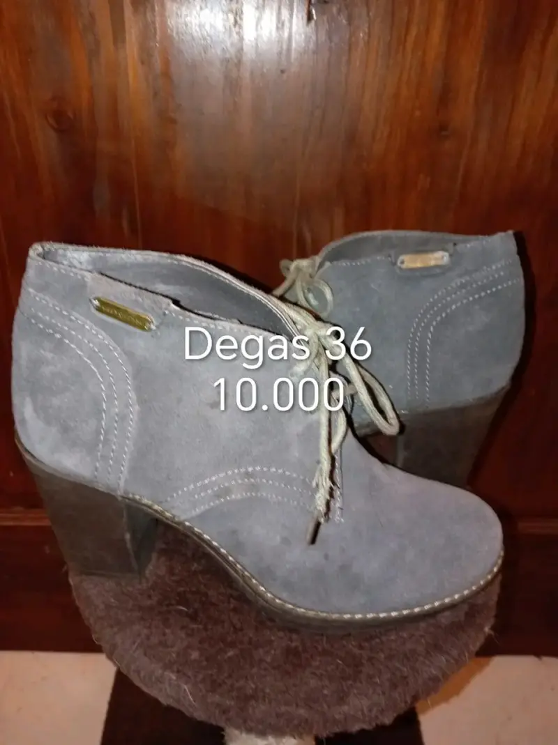 Botines de gamuza gris Degas talla 36