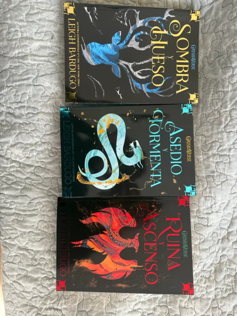 Trilogía Sombra y Hueso de Leigh Bardugo - 1