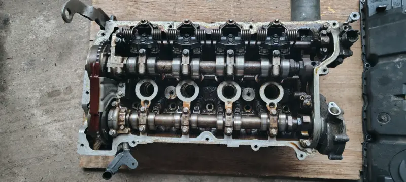 Culata Peugeot 208 motor ep6 - 1