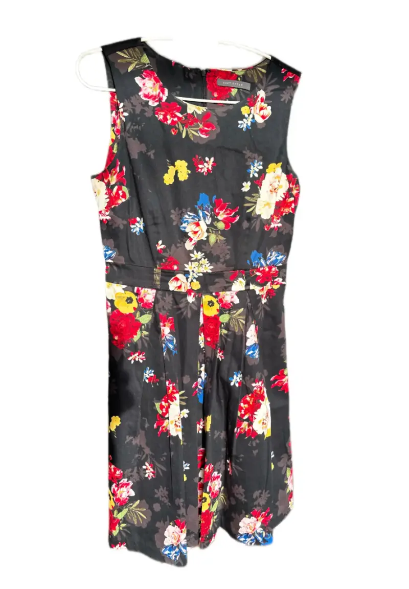 Vestido floral sin mangas Suzy Shier - 1