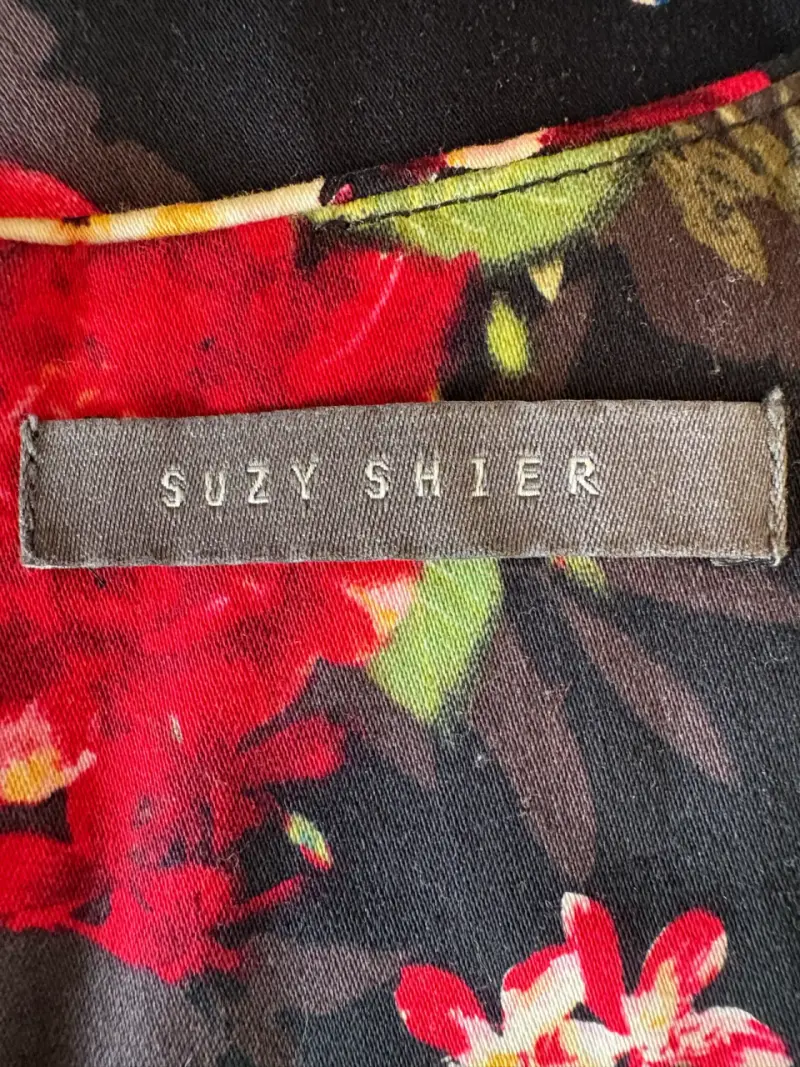 Vestido floral sin mangas Suzy Shier - 3