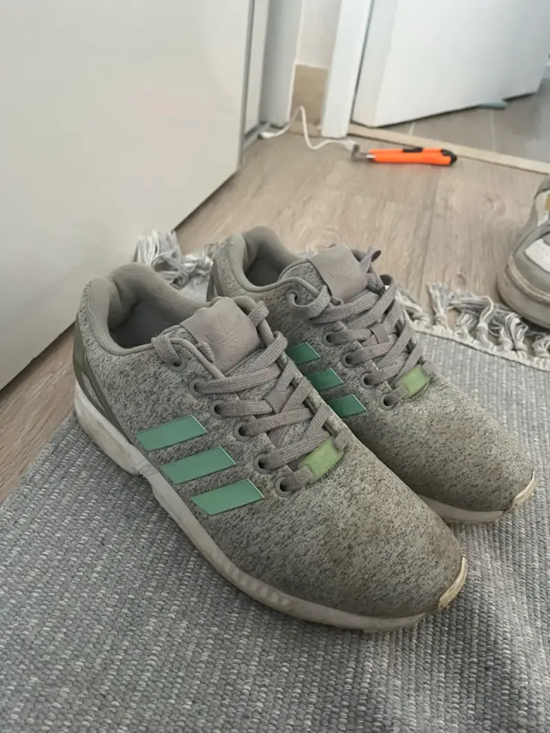Zapatillas deportivas grises Adidas para hombre - 1