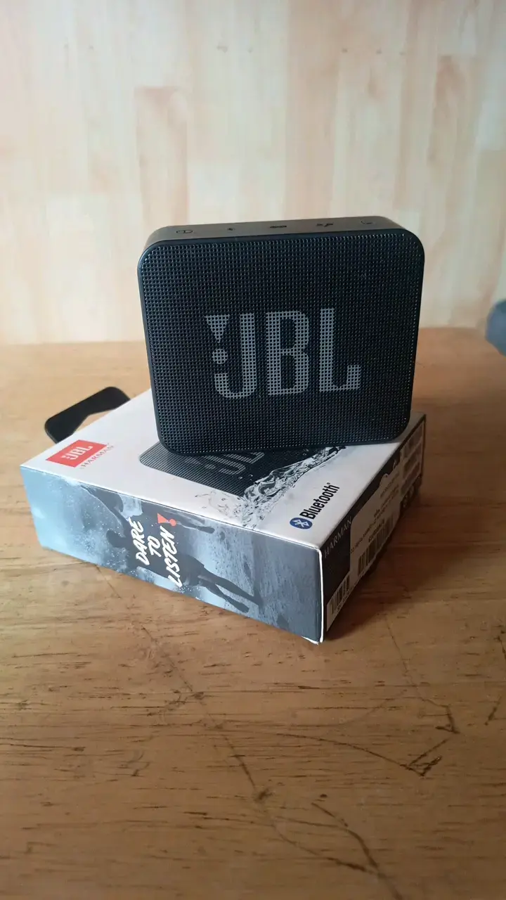 Parlante Bluetooth JBL Go Essential Negro - 1