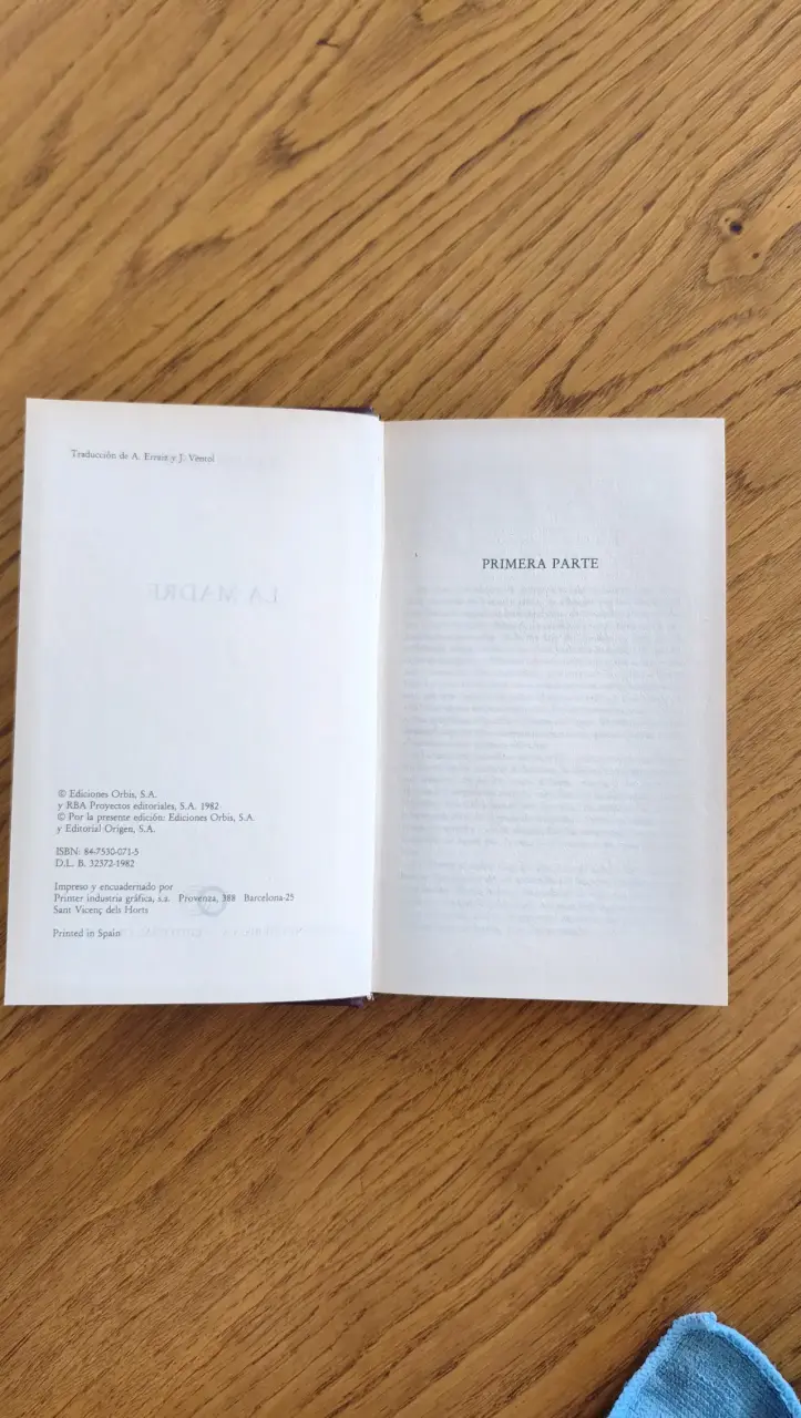 Libro 'La Madre' de Máximo Gorki en tapa dura - 2