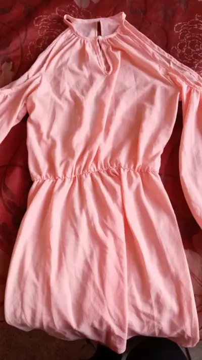 Vestido corto rosa manga larga - miniatura 1
