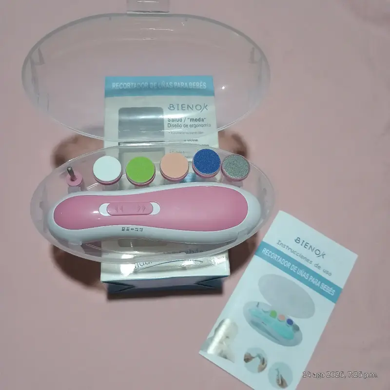 Recortador de uñas para bebés con accesorios - 1