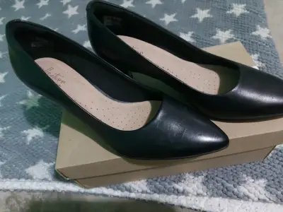 Zapatos de Tacón Negro Elegantes para Mujer - miniatura 4