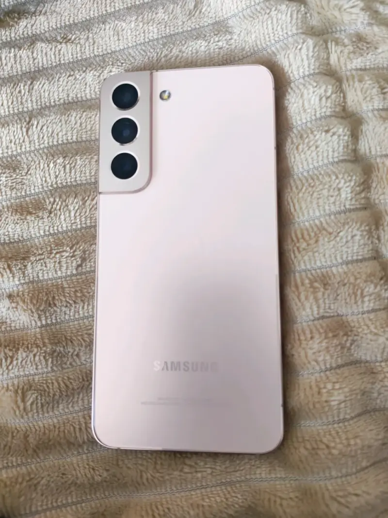 Samsung Galaxy S22 en buen estado - 3