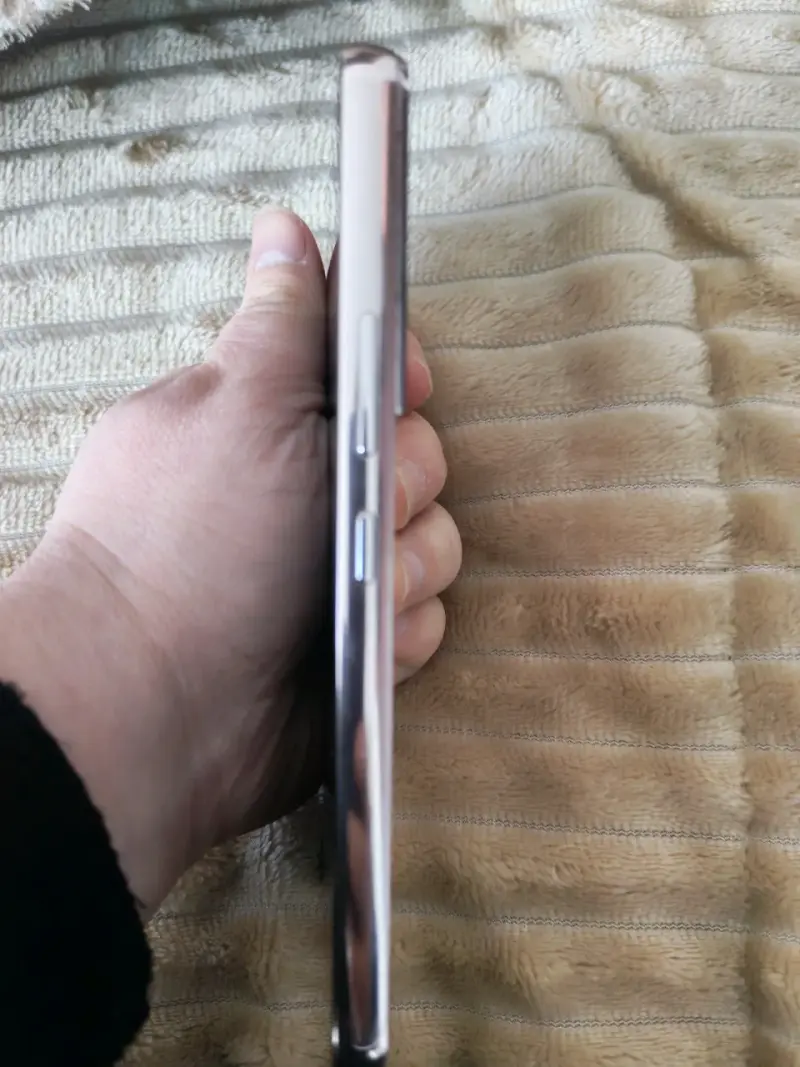 Samsung Galaxy S22 en buen estado - 5