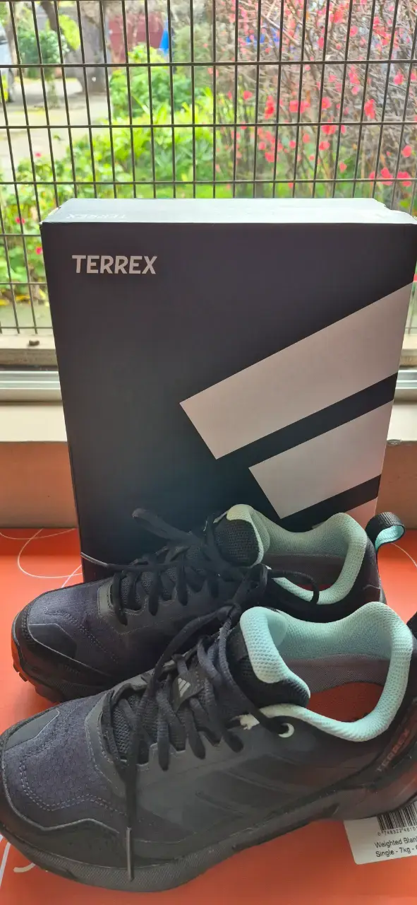 Zapatillas de trekking Adidas Terrex negras - 2