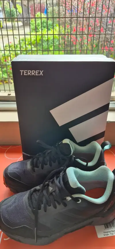 Zapatillas de trekking Adidas Terrex negras - miniatura 2